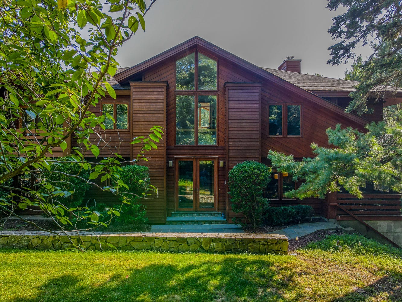 Cabin style residence by Douglas Cutler Architects